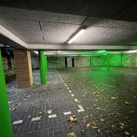 Modern With Fast Wifi And Parking Konukevi 3*